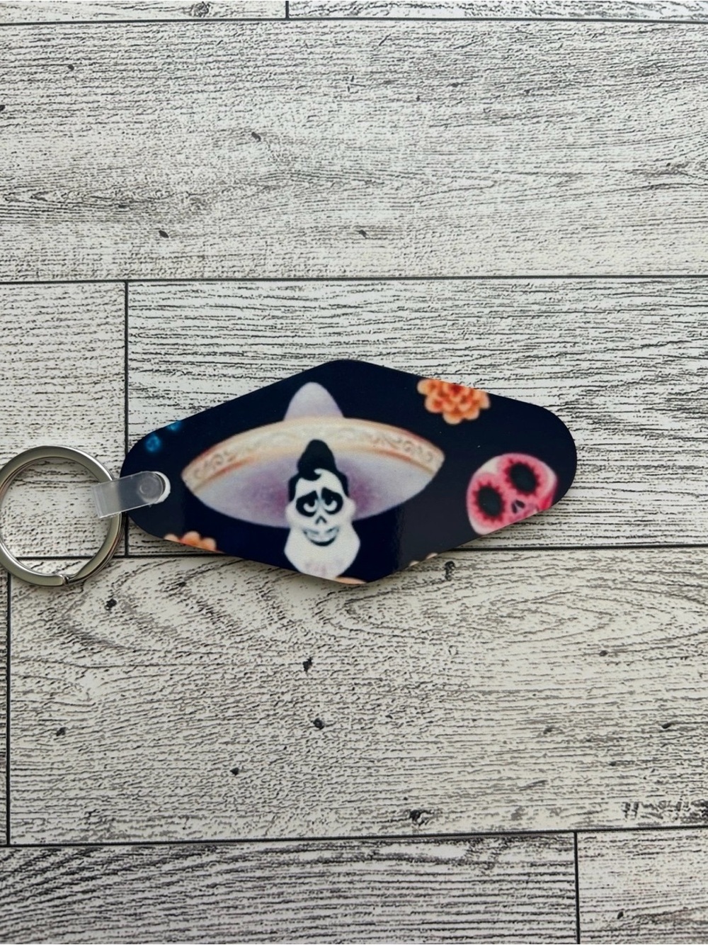 Coco keychain - Picture 2 of 2